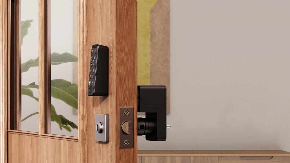 Smart door locks vs. traditional locks: security & convenience - SwitchBot UK