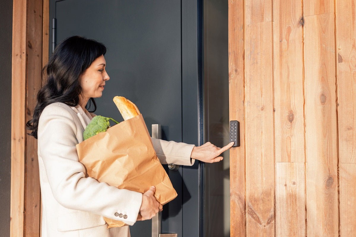 What are the Best Smart Locks for Apartment Renters? - SwitchBot UK